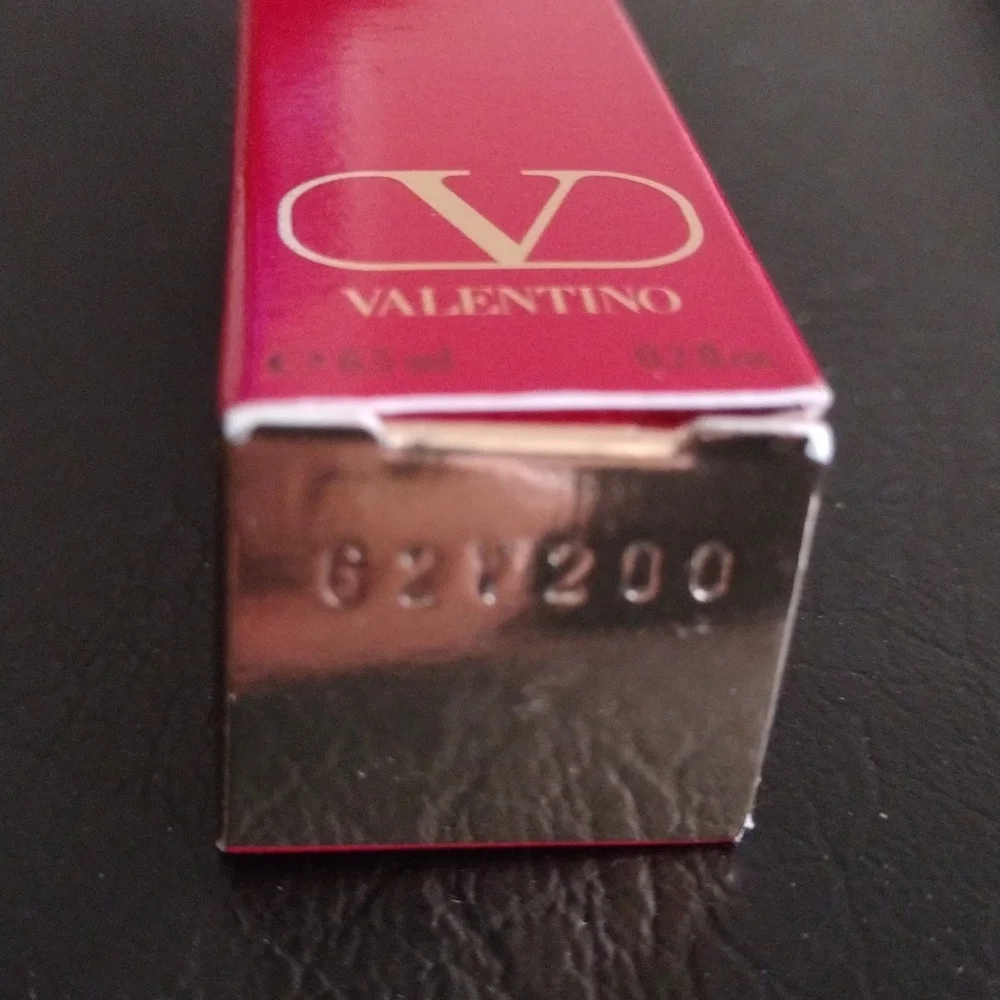 Very Valentino Light Rosa 2 All Day Light Lasting Concealer
